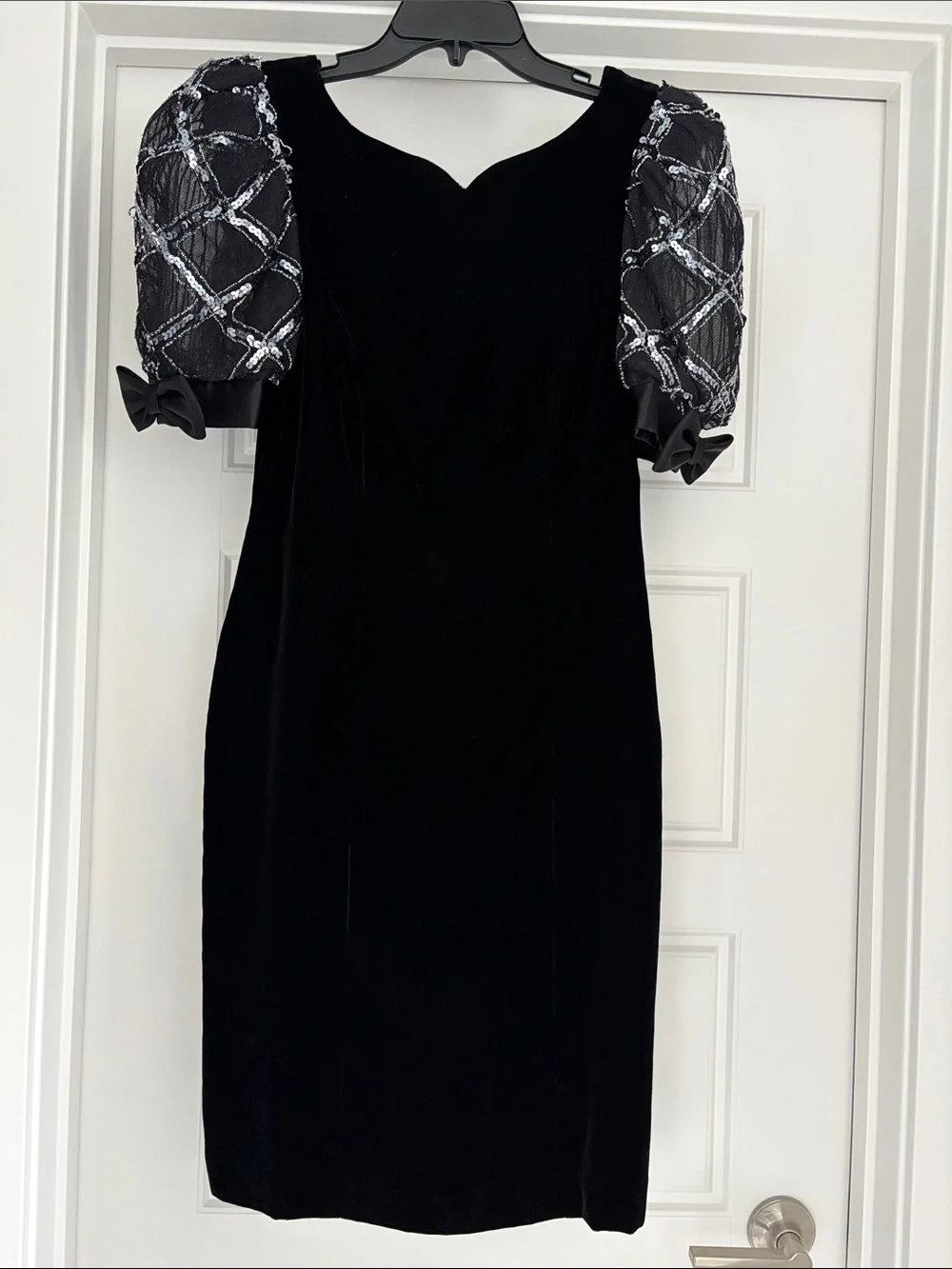 Vintage Galleria Elegant Velvet Dress with Lined Mesh Fabric Sequin Sleeves  6. - Picture 3 of 9